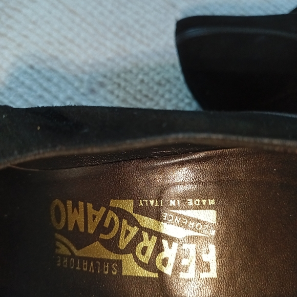 Salvatore  Ferragamo black suede heels size 8B - Picture 10 of 14